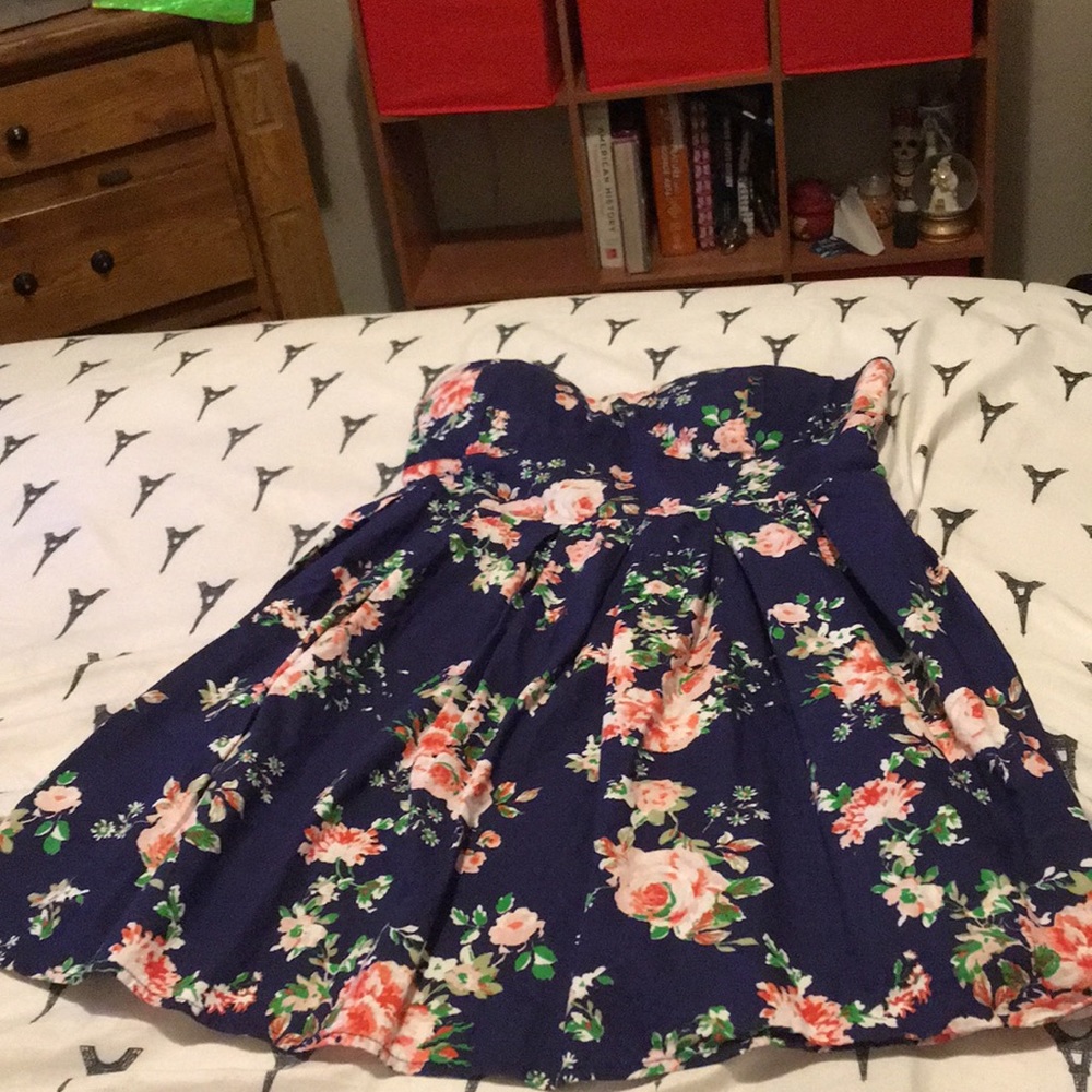 A Size XL dress from Walmart